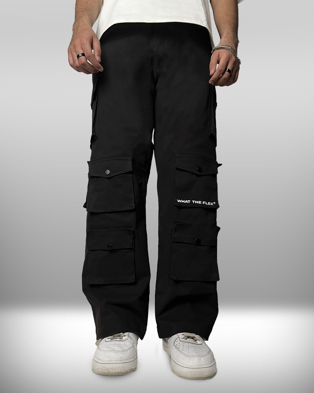 cargo, pants, relaxed, comfortable, pockets, black, exclusive